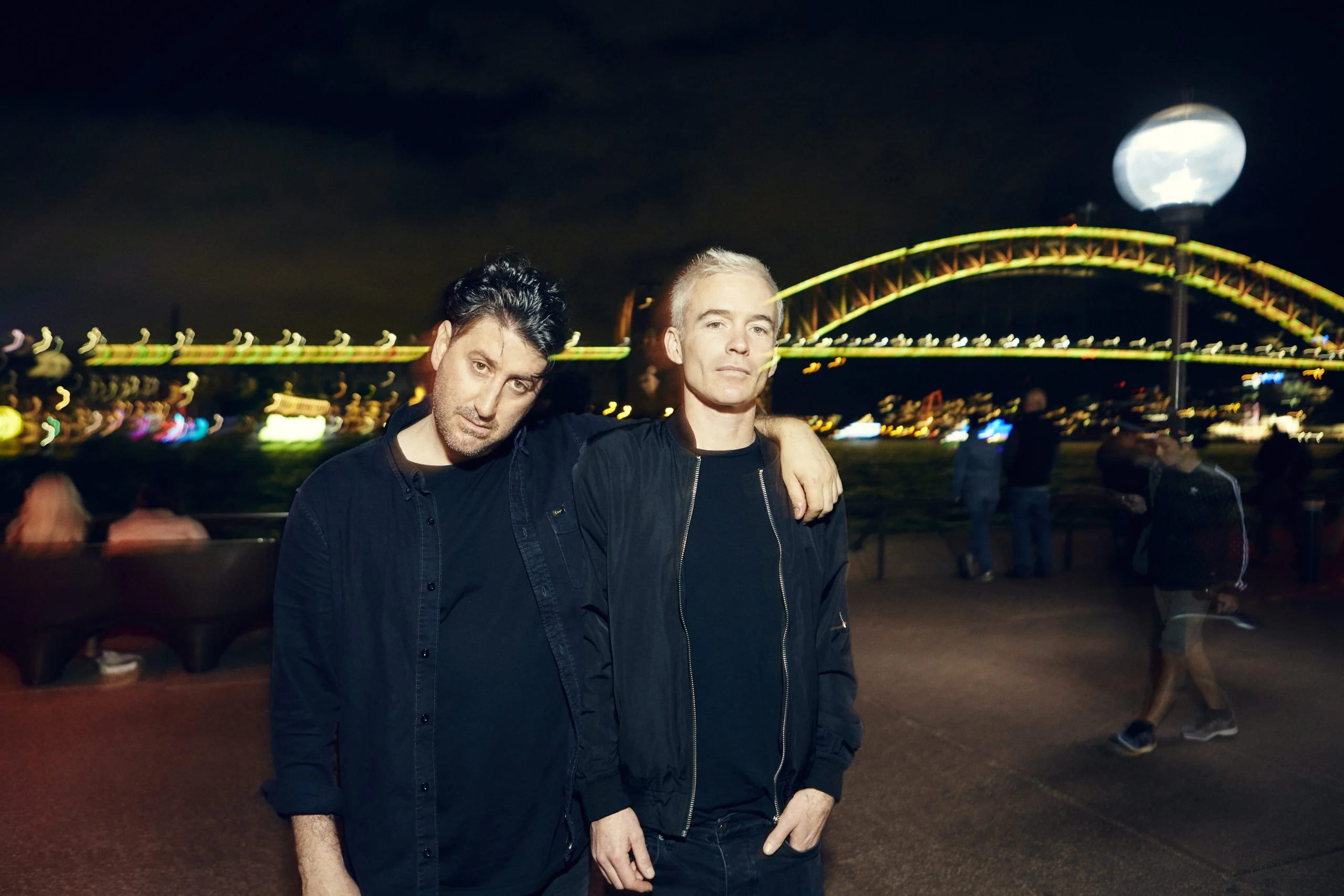 The Avalanches estrenan el sencillo “Blue Shadows” en colaboración con Karen O