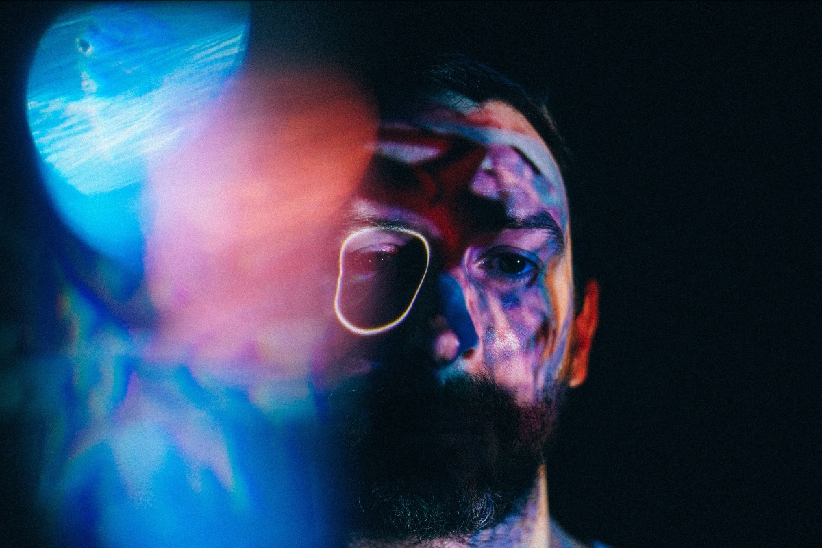 WARPXX x MUTEK MX: Max Cooper presenta su 3D/AV Live – Feeling Is Structure Tour en CDMX