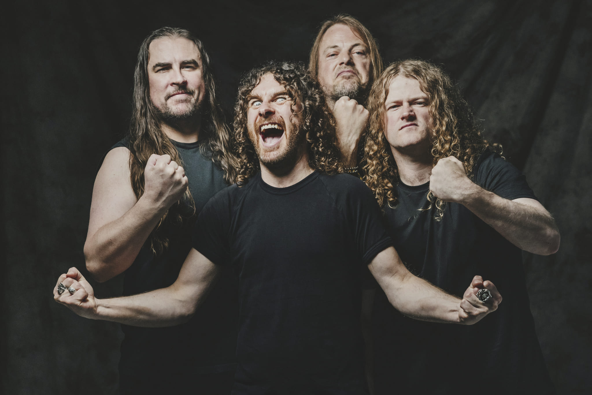 Airbourne estrena “Here She Comes”, hard rock para volar alto