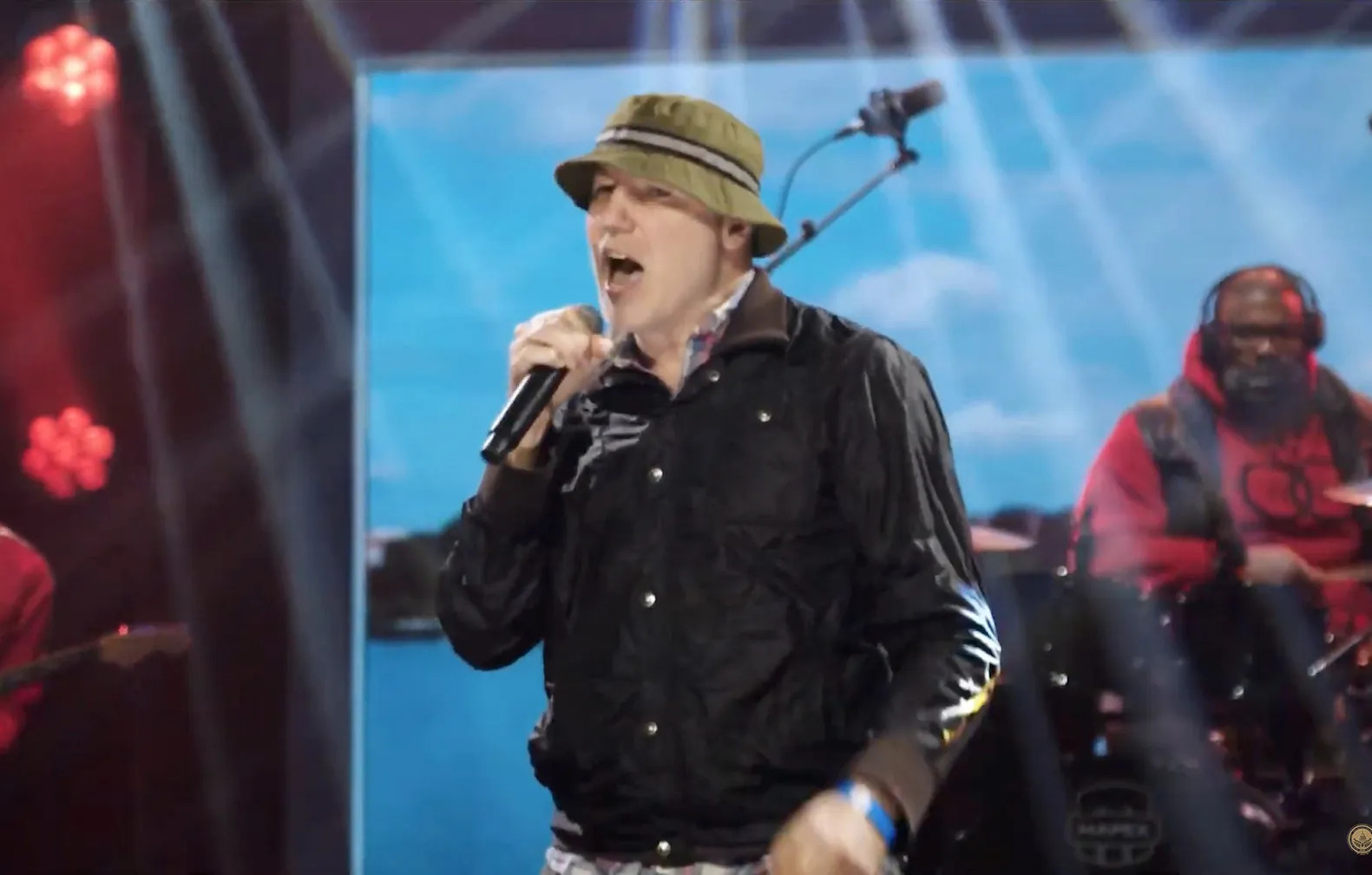 New Radicals estrenan “One Night Only”, su primera canción en 28 años